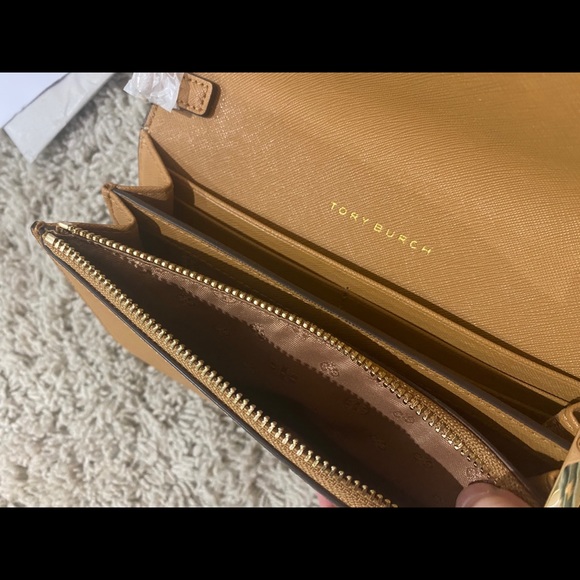 Tory Burch Robinson Chain Wallet - Cardamom - Picture 4 of 5